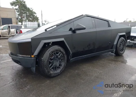 2024 Tesla Cybertruck All-Wheel Drive from USA, damaged, VIN 7G2CEHED0RA001313